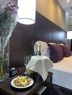 Howard Johnson Plaza Buenos Aires Florida Street by Wyndham