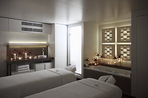 COMO Metropolitan London