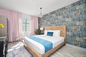 The Whitelaw Hotel