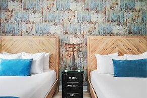 The Whitelaw Hotel