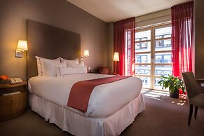 Hotel Giraffe by Library Hotel Collection