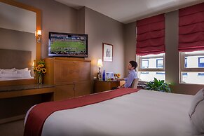 Hotel Giraffe by Library Hotel Collection