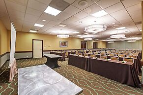 Embassy Suites by Hilton Dallas Market Center