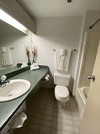 Riverside Resort & Conference Centre