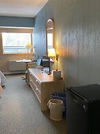 Riverside Resort & Conference Centre