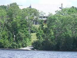 Riverside Resort & Conference Centre