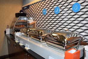 Holiday Inn Express Kansas City-Liberty by IHG