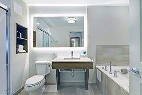 Holiday Inn Express Whitby by IHG