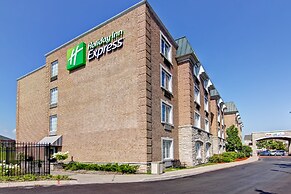 Holiday Inn Express Whitby by IHG