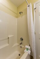 Sunshine Suites Resort