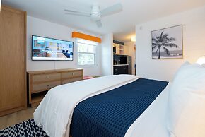 The Sunshine Hotel and Suites