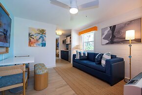 The Sunshine Hotel and Suites