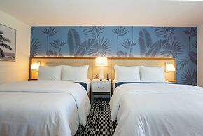 The Sunshine Hotel and Suites