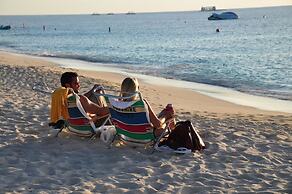 Sunshine Suites Resort