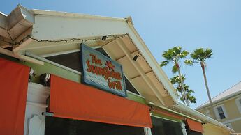 Sunshine Suites Resort