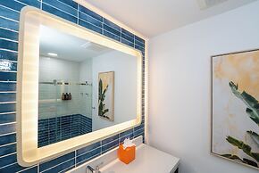 The Sunshine Hotel and Suites