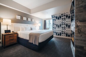 Summit Lodge Boutique Hotel