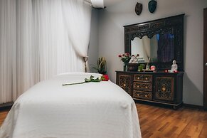 Summit Lodge Boutique Hotel