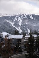 Summit Lodge Boutique Hotel