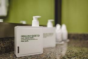 Summit Lodge Boutique Hotel