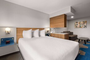 Microtel Inn & Suites by Wyndham Independence