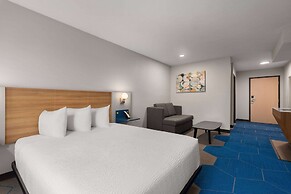 Microtel Inn & Suites by Wyndham Independence