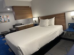 Microtel Inn & Suites by Wyndham Independence