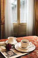 Hadley's Orient Hotel