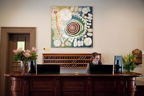 Hadley's Orient Hotel