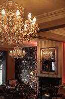 Hadley's Orient Hotel