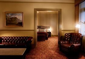 Hadley's Orient Hotel