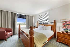 Burnett Riverside Hotel