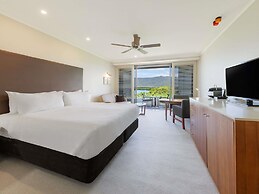 Pullman Reef Hotel Casino