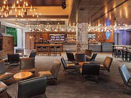 Pullman Reef Hotel Casino