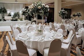 Pullman Reef Hotel Casino