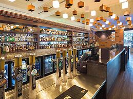 Pullman Reef Hotel Casino