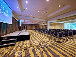 Pullman Reef Hotel Casino