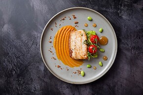 Pullman Reef Hotel Casino