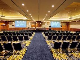 Pullman Reef Hotel Casino