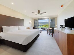 Pullman Reef Hotel Casino