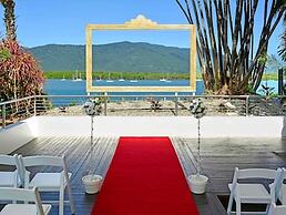 Pullman Reef Hotel Casino