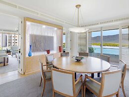 Pullman Reef Hotel Casino