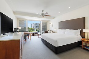 Pullman Reef Hotel Casino