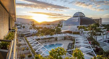 Pullman Reef Hotel Casino