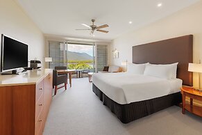 Pullman Reef Hotel Casino