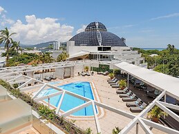 Pullman Reef Hotel Casino