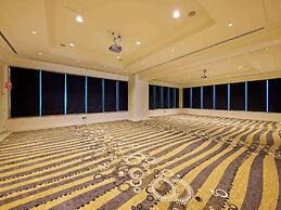 Pullman Reef Hotel Casino