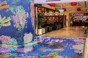 Pullman Reef Hotel Casino