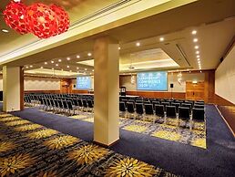 Pullman Reef Hotel Casino