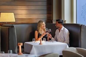 Pullman Reef Hotel Casino